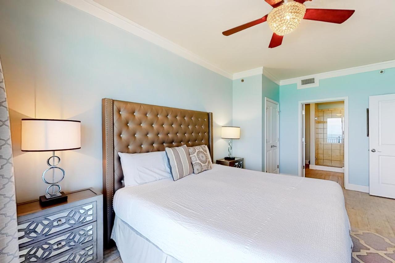 Sterling Breeze 707 Beachside Paradise Apartment