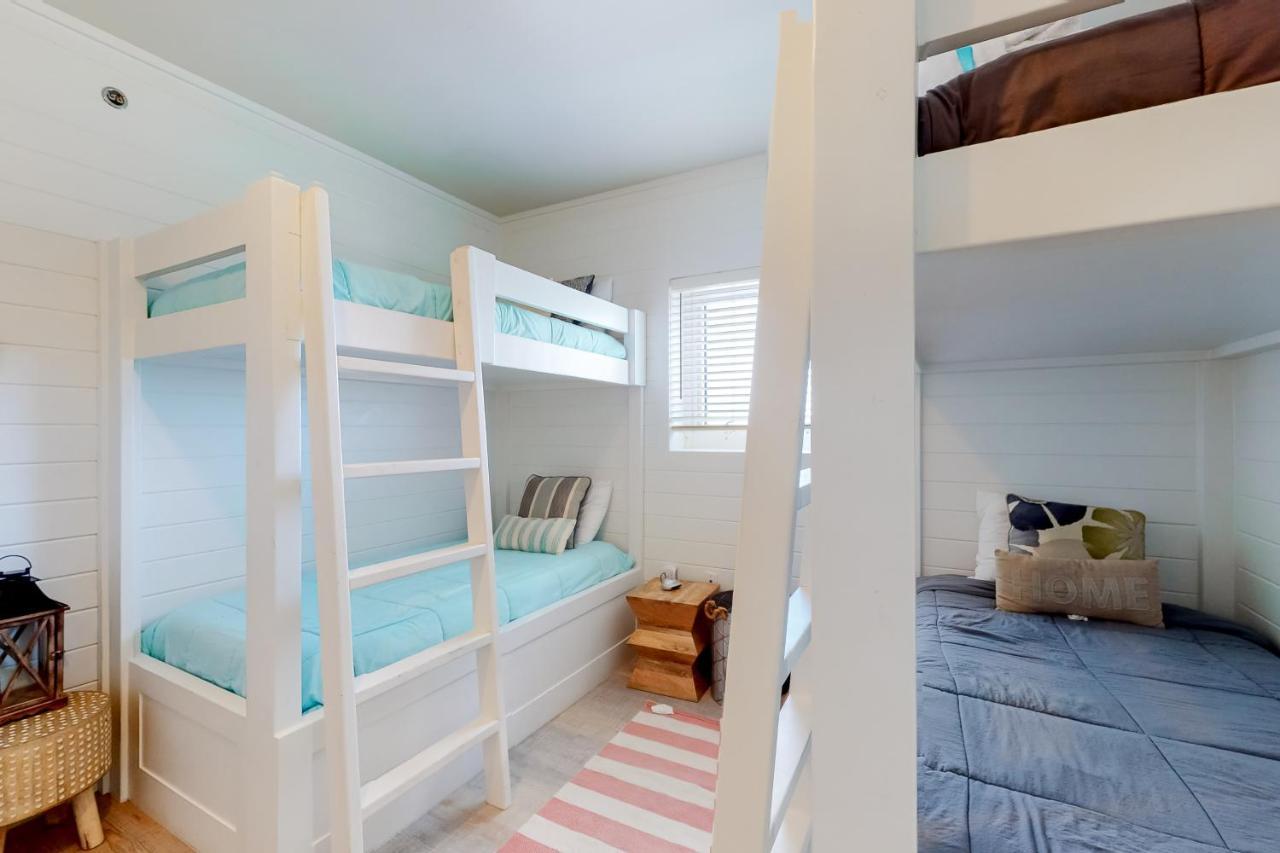 Sterling Breeze 707 Beachside Paradise * Panama City Beach